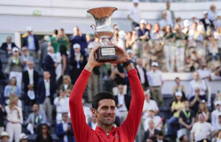 Djokovic and Swiatek triumph in Rome