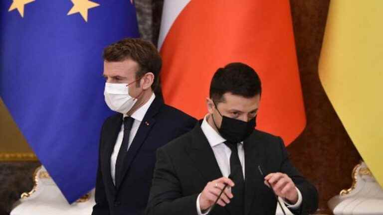 Emmanuel Macron and Volodymyr Zelensky, two men who do not understand each other