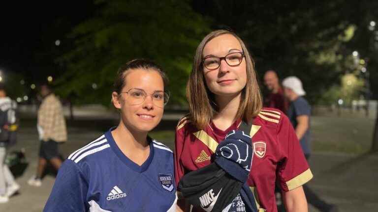 Every week, Clémence travels around France to support the Girondins de Bordeaux