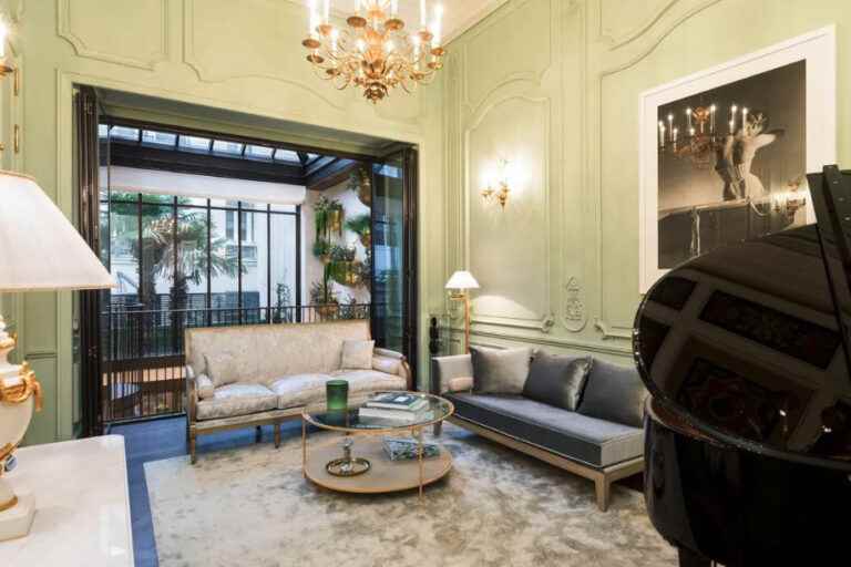 Exotic pearl of the week |  A palace in Paris