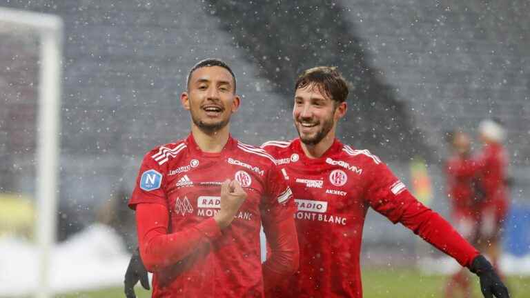 FC Annecy back in Ligue 2 next season after 29 years of absence