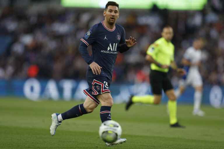 Forbes Ranking |  Lionel Messi Highest-Paid Athlete in the World in 2021