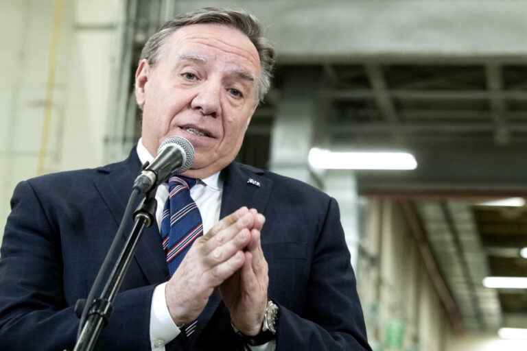 François Legault breaks the house!