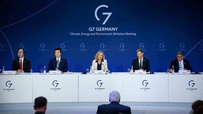 G7 countries commit to decarbonizing the majority of their electricity sector by 2035