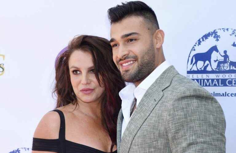 Her fiancé Sam Asghari stops her dead