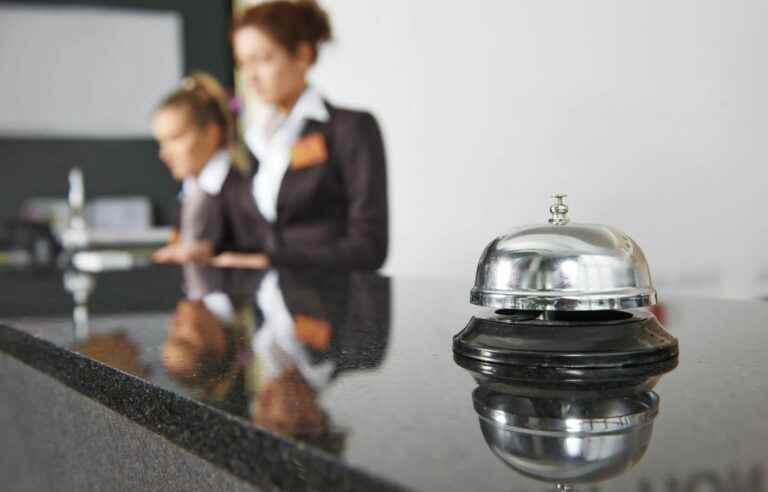 Hoteliers call on federal government to help hire temporary foreign workers