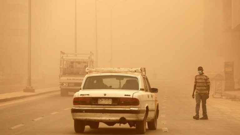 Iraq and the entire Middle East paralyzed by repeated sandstorms