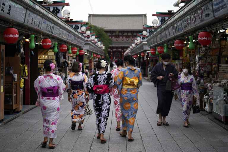 Japan reopens to tourists