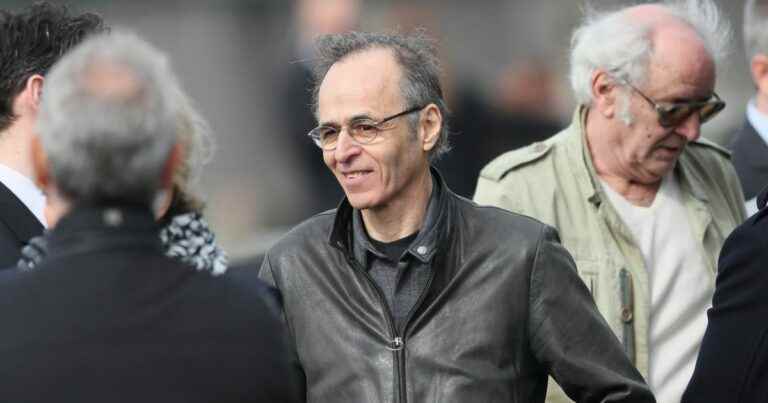 Jean-Jacques Goldman discreetly back in Paris: rare appearance of the singer