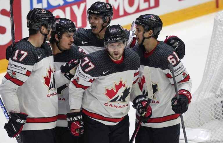 Josh Anderson scores as Canada defeats Italy 6-1 at World Hockey