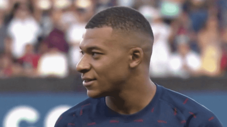 Kylian Mbappé returns to Paris Saint-Germain