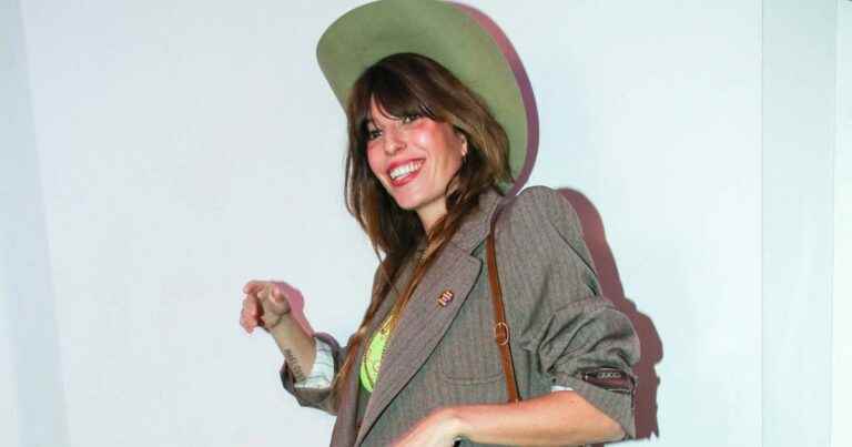 Lou Doillon pregnant: childbirth is approaching, photos of her baby bump on an Italian getaway