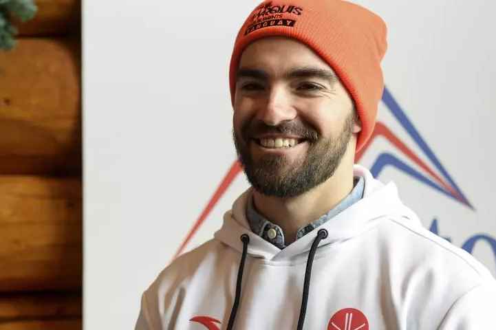 Mogul skiing |  Philippe Marquis back among his family