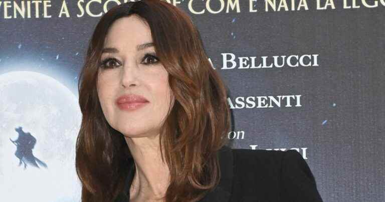 Monica Bellucci: “Boozy” mother with her teenage daughters?  She confides in her doubts