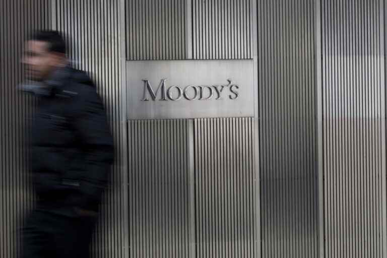 Moody’s downgrades Ukraine, signals negative outlook