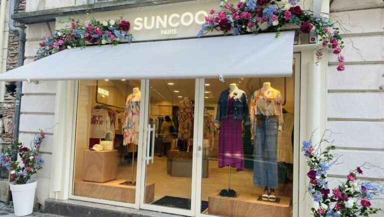 New women’s ready-to-wear shop “Suncoo”, at 16 rue Joffre.