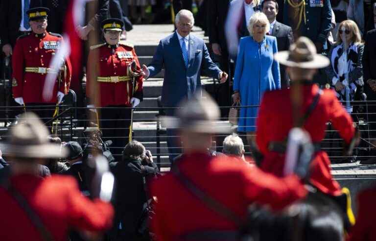 Prince Charles and Duchess Camilla visited Ukrainian Church in Ottawa