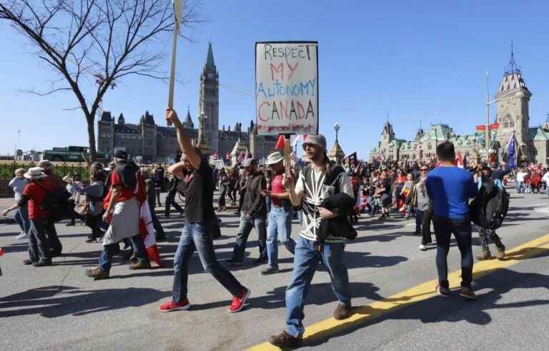 Protests continue in downtown Ottawa