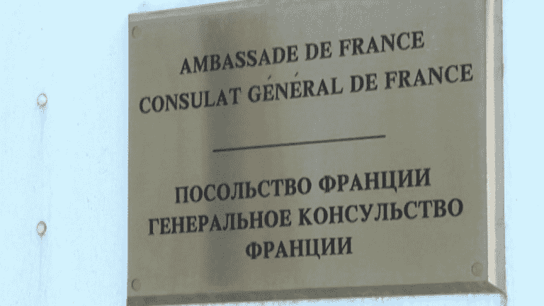 Russia expels 34 French diplomats