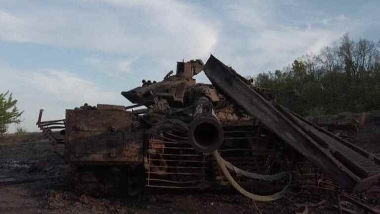 Russian soldiers retreat to Kharkiv