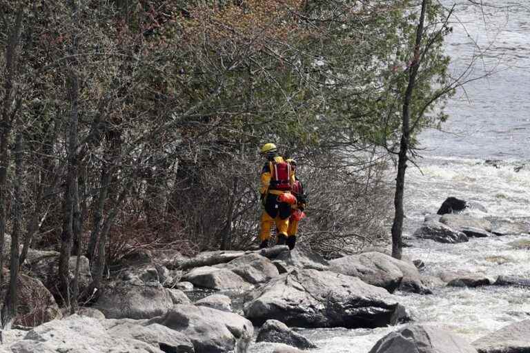 Sainte-Adele |  The teenager who fell into the North River has still not been found