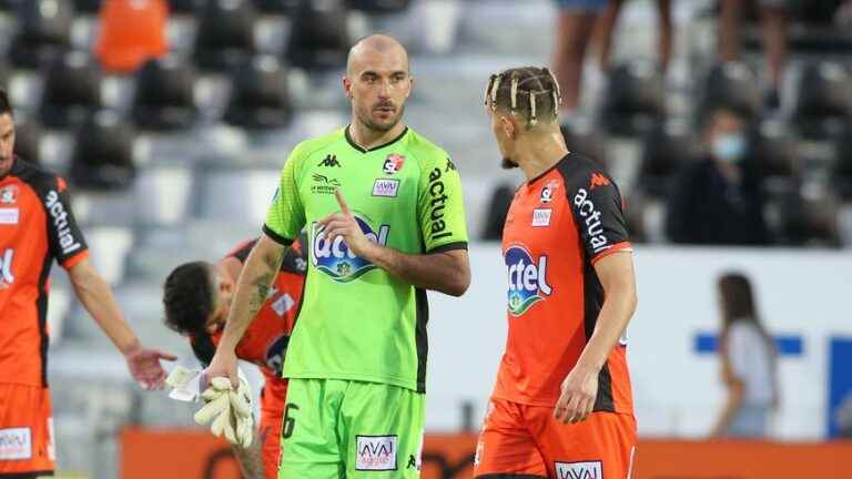 Stade Lavallois goalkeeper Alexis Sauvage expresses his disgust