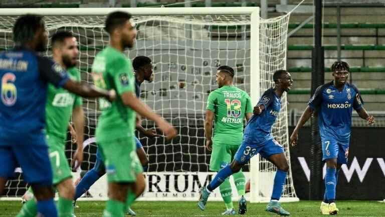 Stade de Reims dominates Saint-Etienne and sends the Greens into the red zone (2-1)