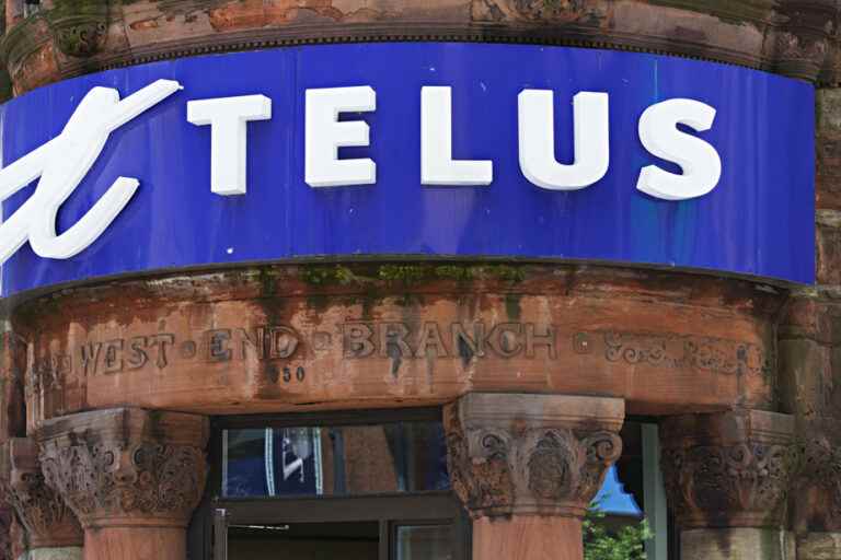 Telecommunications |  Globalive agrees with Telus to share its network and spectrum