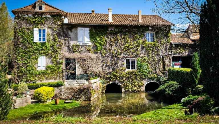 The Moulin de la Veyssière in the Dordogne