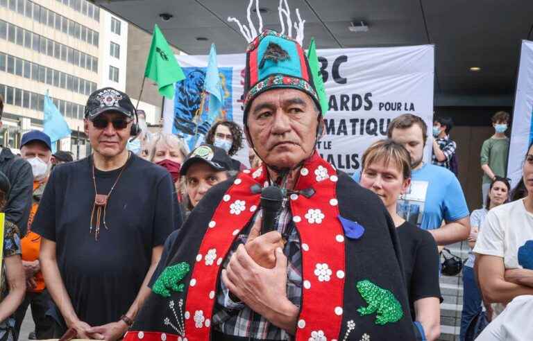 The Wet’suwet’en nation denounces the financing of the Royal Bank of Canada in fossil fuels