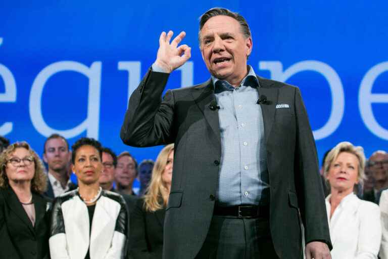 The (not so strange) priorities of the CAQ