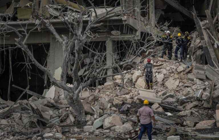 The search for survivors in the rubble of the Havana hotel continues