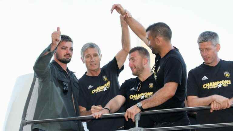 The supporters of Stade Rochelais, European champion, to conquer the starred jersey