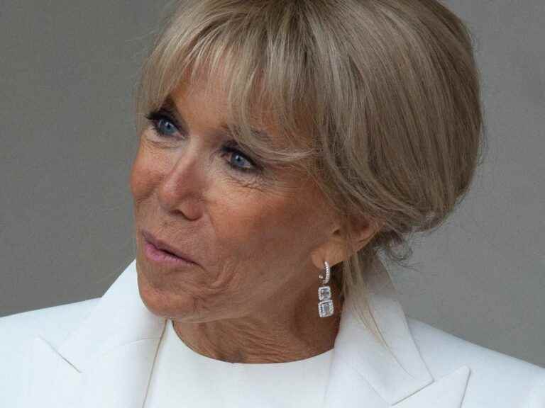 This important decision taken by Brigitte Macron at the Investiture of her husband!