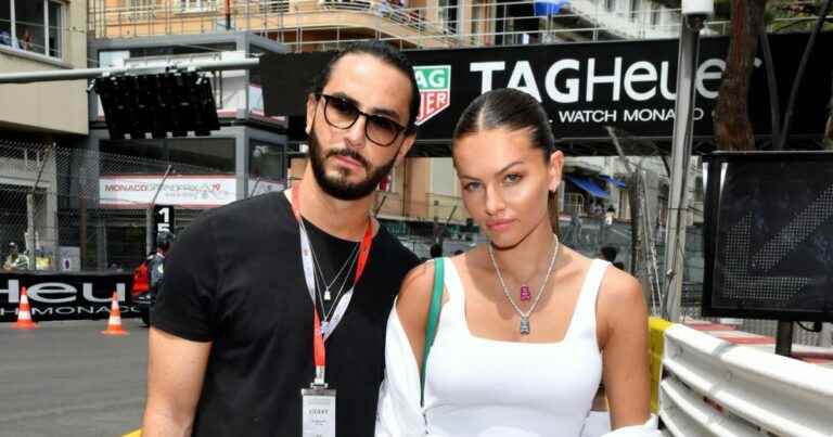 Thylane Blondeau crisp in a little dress with her fiancé Ben… Love at the Monaco Grand Prix