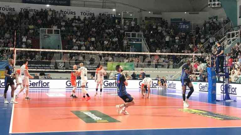 Tours Volley Ball frustrated by their defeat in the first leg against Montpellier