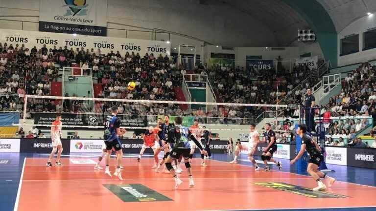 Tours loses to Montpellier in 5 sets for the first leg of the championship final