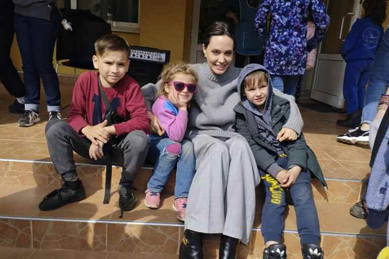 War in Ukraine |  Angelina Jolie meets displaced people in Lviv