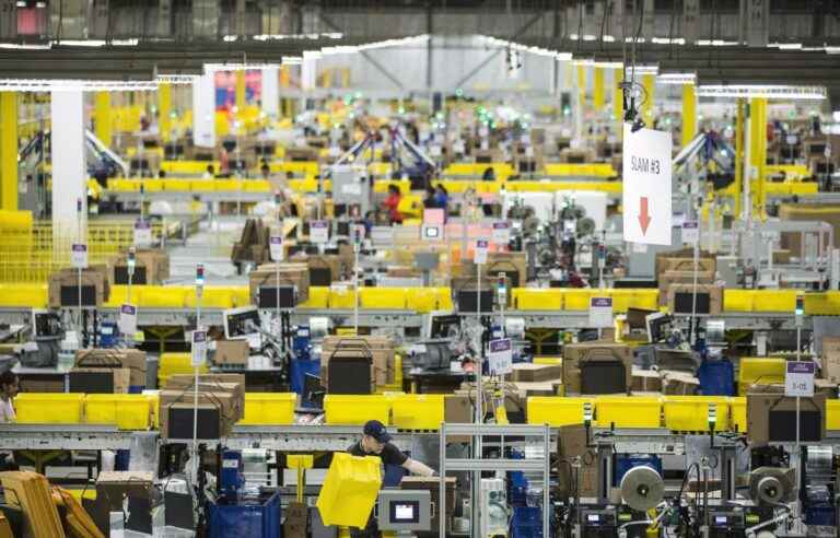 Workers at an Amazon warehouse in Montreal are trying to unionize