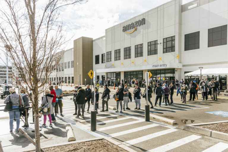 Working conditions |  Amazon fires superiors after unionizing warehouse