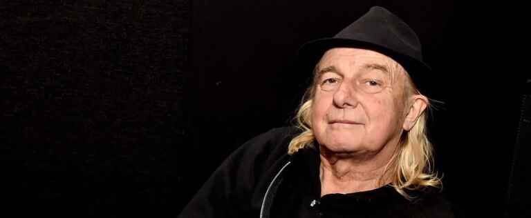 Yes drummer Alan White dies