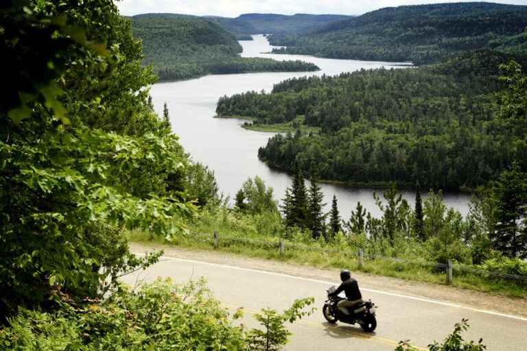 Your most beautiful motorcycle tours |  La Mauricie Park Promenade