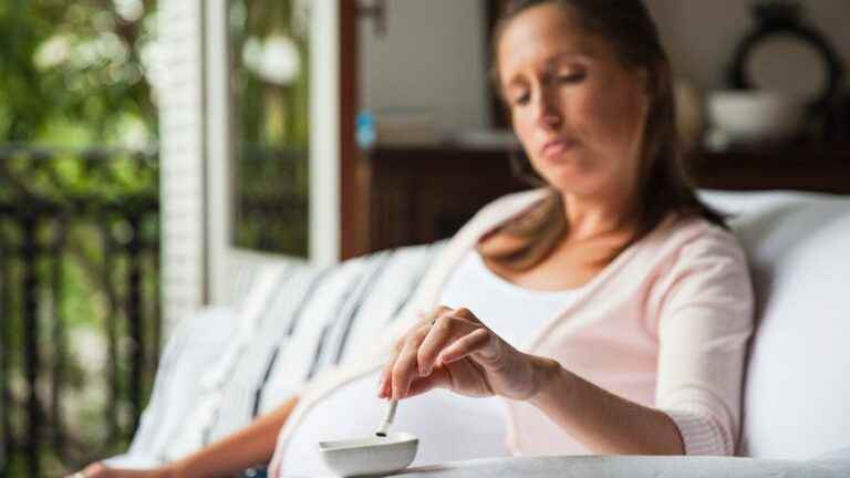 a weaning program for pregnant women at the Arcachon maternity hospital