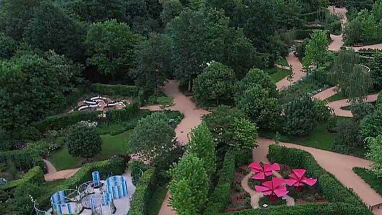 designers from around the world are reinventing the gardens of Chaumont-sur-Loire