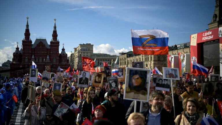 during the march of the “regiment of immortals”, Russians claim not to have “finished with fascism”