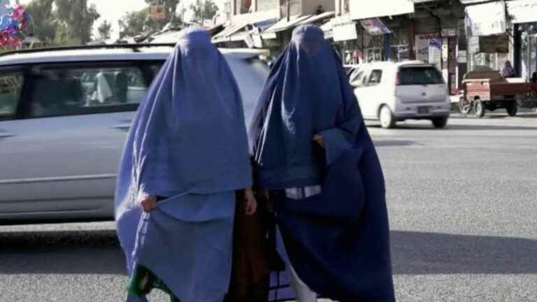 how do women react to the obligation of the burqa?