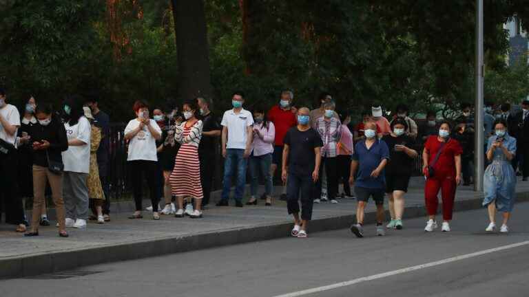 in China, thousands of Beijing residents are forcibly quarantined