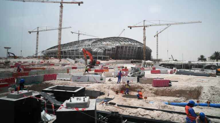 players are “free to express themselves” on the fate of workers in Qatar, assures Didier Deschamps