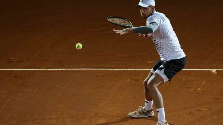 the Gard Benjamin Bonzi falls in the first round against the American Tiafoe