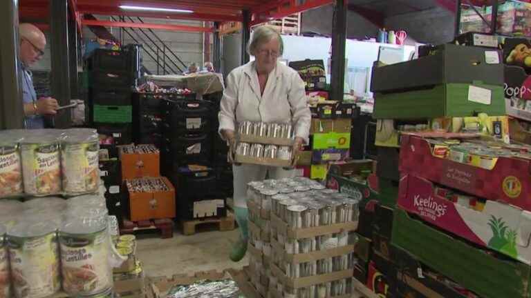 the crisis worries food banks